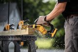 Аккумуляторная цепная пила DEWALT DCMPS520P1, 18 В, 20 см, 8.6 м/с, с АКБ 5 Ач и ЗУ (DCMPS520P1-QW)