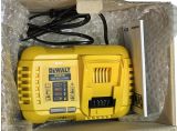 Быстрое зарядное устройство DEWALT DCB118, 18/54 В, 8 А (DCB118-QW/U), уцененный товар