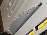 Комбинированная торцовочная пила DEWALT D27113, 1600 Вт, 305 мм, 3300 об/мин, (УЦЕНЕННЫЙ ТОВАР) (D27113-QS/U2)