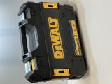 Аккумуляторная дрель-шуруповерт DEWALT DCD791D2, 18 В, 2000 об/мин, с 2 АКБ 2 Ач и ЗУ, в кейсе TSTAK(УЦЕНЕННЫЙ ТОВАР) (DCD791D2-QW/U1)