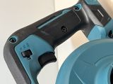 Аккумуляторная воздуходувка Makita UB100DZ, 12 В, 156 м³/ч, без АКБ и ЗУ (УЦЕНЕННЫЙ ТОВАР) (UB100DZ/U)