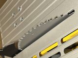 Комбинированная торцовочная пила DEWALT D27113, 1600 Вт, 305 мм, 3300 об/мин, (УЦЕНЕННЫЙ ТОВАР) (D27113-QS/U3)