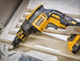 Аккумуляторный ленточный шуруповерт DEWALT DCF620N, 18 В, 30 Нм, 4400 об/мин, без АКБ и ЗУ (DCF620N-XJ)