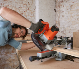 Торцовочная пила BLACK+DECKER BES702, 1500 Вт, 216 мм, 4800 об/мин (BES702-QS)