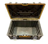Ящик для инструмента DEWALT TOUGHSYSTEM DS300 (УЦЕНЕННЫЙ ТОВАР) (1-70-322/U)