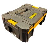 Ящик-органайзер DEWALT TSTAK DWST1-70705 (УЦЕНЕННЫЙ ТОВАР) (DWST1-70705/U)