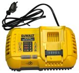Быстрое зарядное устройство DEWALT DCB118, 18/54 В, 8 А (DCB118-QW/U), уцененный товар