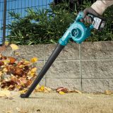 Набор: аккумуляторный штанговый кусторез Makita UN460WDWA c АКБ и ЗУ + аккумуляторный воздуходув Makita UB101DZ
