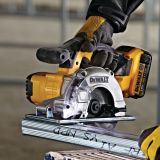 Аккумуляторная дисковая пила DEWALT DCS373NT, 18 В, 140 мм, 3700 об/мин, без АКБ и ЗУ, в кейсе TSTAK (DCS373NT-XJ)