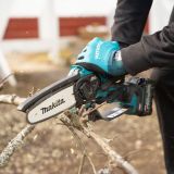 Аккумуляторная цепная пила Makita UC029GD102, 40 В, 15 см, 8 м/с, с АКБ 2.5 Ач и ЗУ