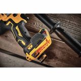 Набор DEWALT: аккумуляторная дрель-шуруповерт DCD999, 18 В и угловая шлифмашина DCG418, 54 В, c 2 АКБ 6 Ач и ЗУ, в кейсе TSTAK, DCK2016T2T