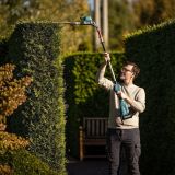 Аккумуляторный штанговый кусторез Makita UN001GZ, 40 В, 60 см, 4000 ход/мин, без АКБ и ЗУ