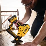 Аккумуляторный скобозабивной пистолет DEWALT DCN682N, 18 В, без АКБ и ЗУ (DCN682N-XJ)