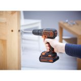 Аккумуляторная дрель-шуруповерт BLACK+DECKER BDCD18, 650 об/мин, 30 Нм, 18В, аккумулятор 1.5Ач, зарядное устройство