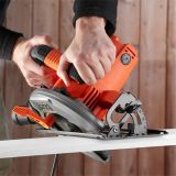 Дисковая пила BLACK+DECKER CS1550, 1500 Вт, диаметр диска 190 мм, пропил 66 мм