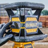 Аккумуляторный лазерный нивелир DEWALT DCE080D1RS, 18 В, красный луч, 60 м, с АКБ 2 Ач и ЗУ, в кейсе TSTAK (DCE080D1RS-QW)