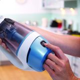 Аккумуляторный пылесос для стекол с дополнительным набором принадлежностей BLACK+DECKER WW100K