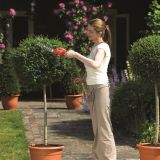 Аккумуляторные садовые ножницы BLACK+DECKER, 7.2 В, 15 см, со встроенной АКБ 1.2 Ач и ЗУ, GSL700