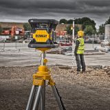Аккумуляторный лазерный нивелир DEWALT DCE074D1R, 18 В, красный луч, 45 м, с АКБ 2 Ач и ЗУ, в кейсе TSTAK (DCE074D1R-QW)