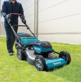 Аккумуляторная газонокосилка Makita XGT 2x40 В, 48 см, 62 л, без АКБ и ЗУ, LM001GZ