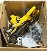 Торцовочная пила DEWALT DWS774, 1400 Вт, 216 мм, 4500 об/мин (DWS774-QS/U), уцененный товар