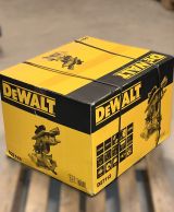 Комбинированная торцовочная пила DEWALT D27113, 1600 Вт, 305 мм, 3300 об/мин, (УЦЕНЕННЫЙ ТОВАР) (D27113-QS/U3)
