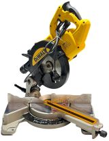 Торцовочная пила DEWALT DWS774, 1400 Вт, 216 мм, 4500 об/мин (DWS774-QS/U), уцененный товар