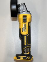 Угловая шлифмашина DEWALT DCG405N, 18 В, 125 мм, 9000 об/мин, без АКБ и ЗУ (УЦЕНЕННЫЙ ТОВАР) (DCG405N-XJ/U2)