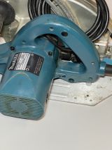 Дисковая пила Makita HS0600, 2000 Вт, 270 мм, 4300 об/мин, (УЦЕНЕННЫЙ ТОВАР) (HS0600/BU)