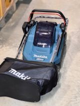 Аккумуляторная газонокосилка Makita DLM382Z, 18 В, 3700 об/мин, 40 л, без АКБ и ЗУ (УЦЕНЕННЫЙ ТОВАР) (DLM382Z/BU)