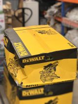 Комбинированная торцовочная пила DEWALT D27111, 1500 Вт, 305 мм, 2950 об/мин, (УЦЕНЕННЫЙ ТОВАР) (D27111-QS/U1)