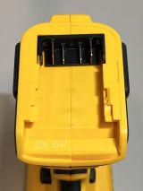 Аккумуляторный гайковерт DEWALT DCF897NT, 18 В, 1627 Нм, 2400 уд/мин, без АКБ и ЗУ, в кейсе TSTAK (УЦЕНЕННЫЙ ТОВАР) (DCF897NT-XJ/U)