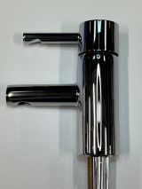 Смеситель для раковины GROHE Essence с донным клапаном и гигиеническим душем, S-size, хром (32535000/U), уцененный товар