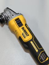 Угловая шлифмашина DEWALT DCG405N, 18 В, 125 мм, 9000 об/мин, без АКБ и ЗУ (УЦЕНЕННЫЙ ТОВАР) (DCG405N-XJ/U3)