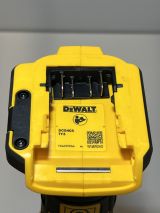 Угловая шлифмашина DEWALT DCG405N, 18 В, 125 мм, 9000 об/мин, без АКБ и ЗУ (УЦЕНЕННЫЙ ТОВАР) (DCG405N-XJ/U3)