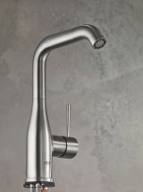 Смеситель для раковины GROHE Essence с донным клапаном, L-Size, суперсталь (32628DC1)