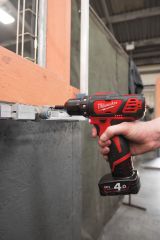 Аккумуляторная дрель-шуруповерт Milwaukee M12 BDD-202C 4933441915, с 2 АКБ 2 Ач и ЗУ, в кейсе