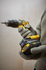 Адаптер для аккумуляторов STANLEY FATMAX SFMCB100, 18 В